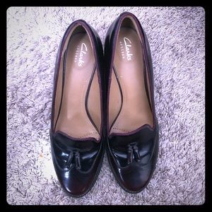 Clarks Women's Pump Burgundy Full Grain Leather